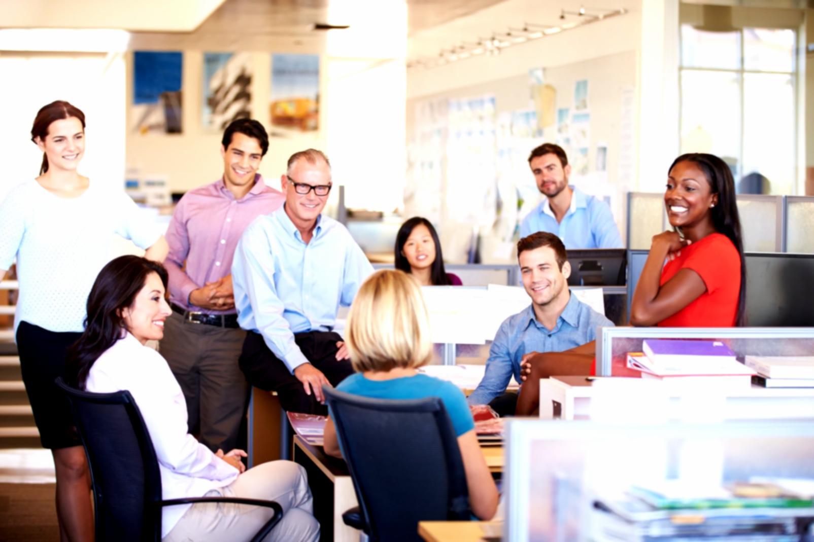 Teilnehmer beim Online-Kurs für Videobearbeitung